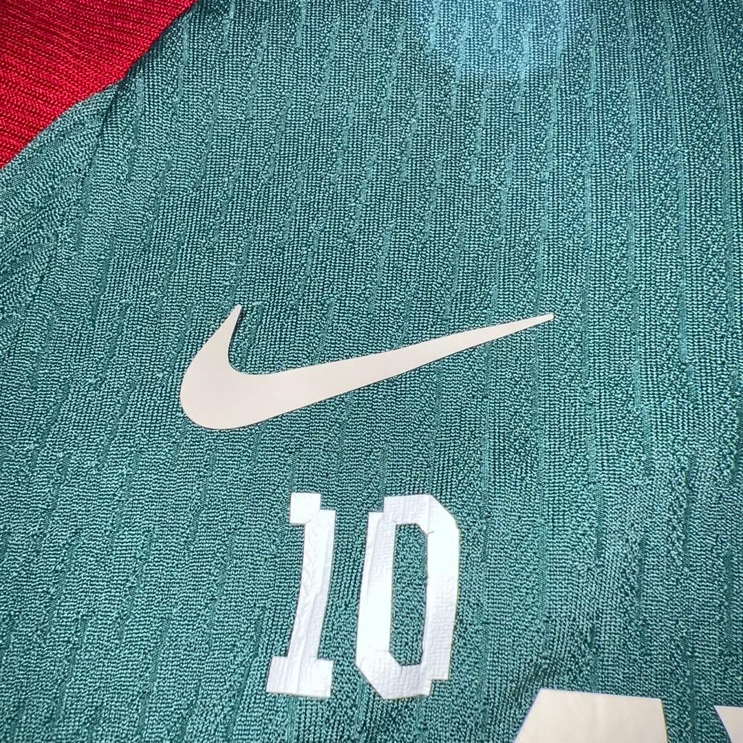 リバプール 10番 NIKE練習着 アレクシス・マック・アリスター