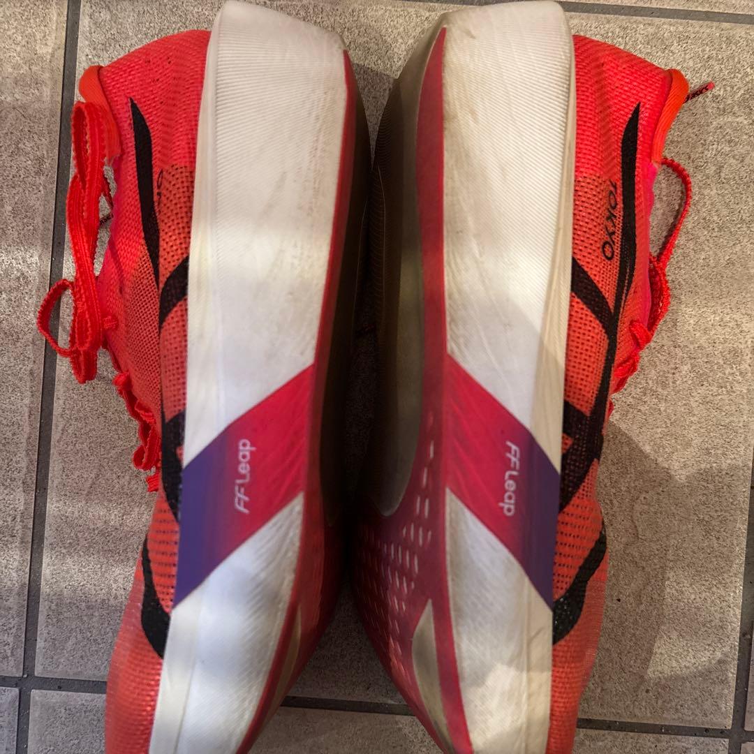 ASICS メタスピードスカイトウキョウ　28cm
