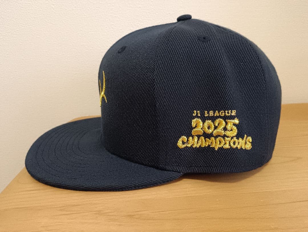 【鹿島アントラーズ】25J1リーグ優勝記念キャップ　ネイビー　フリーサイズ