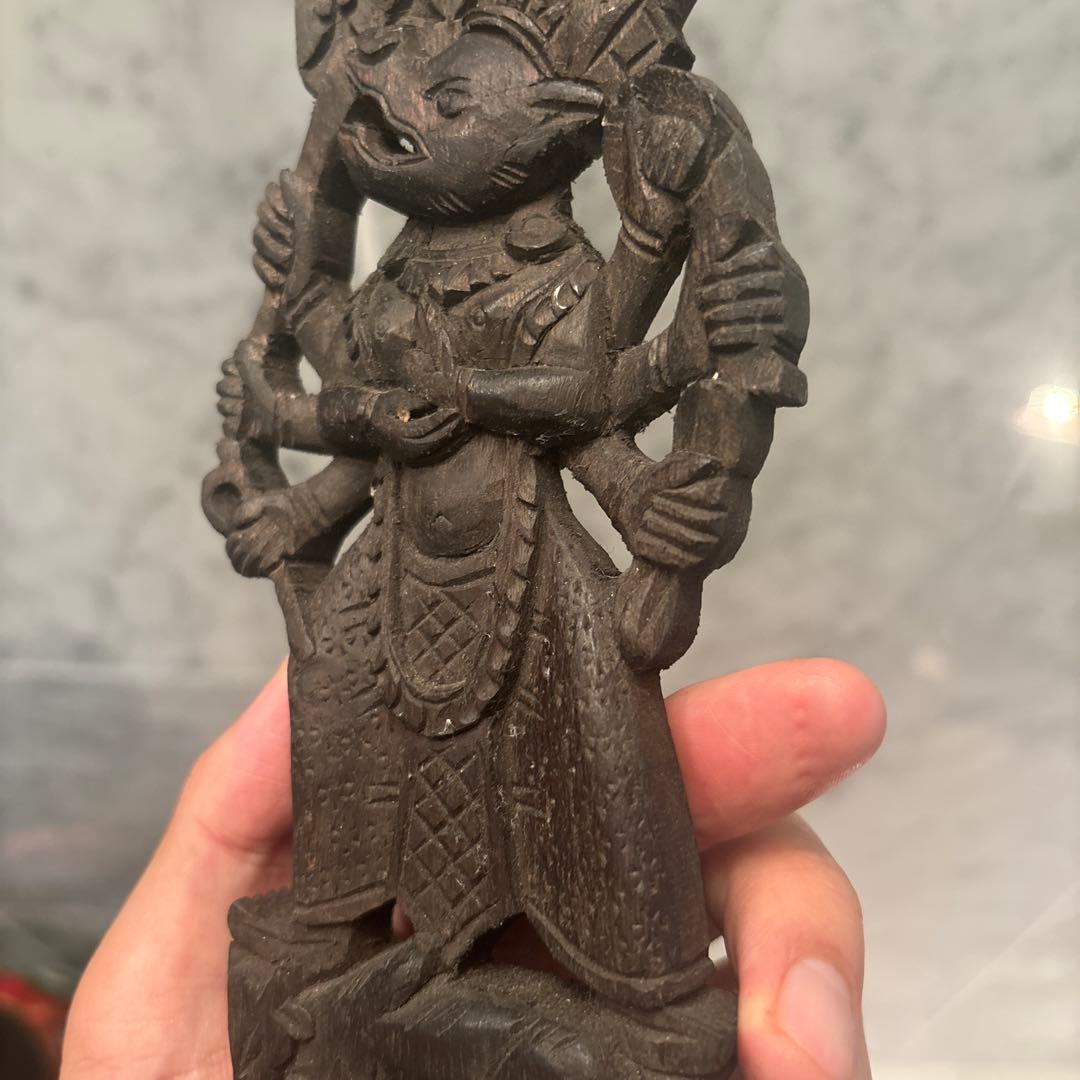 インドアンティーク　ヒンドゥー教牛の阿修羅像　木彫りオブジェ