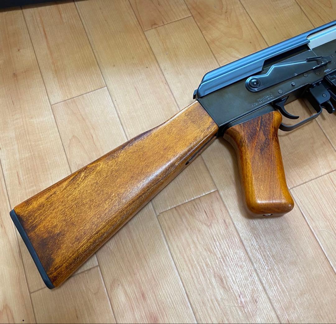 東京マルイ　次世代電動ガン　AK47 type3 リアルウッド換装　多弾マグつき