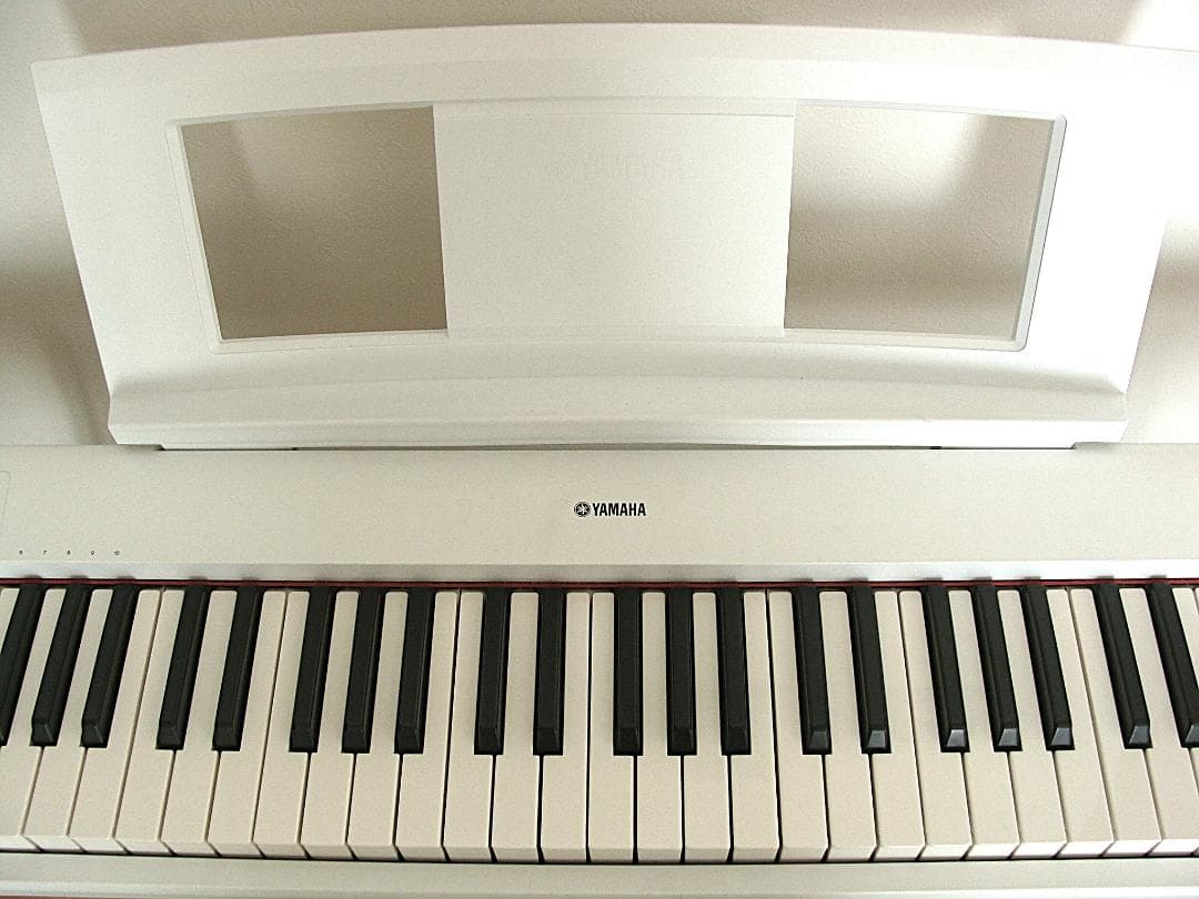 ヤマハ キーボード 76鍵 piaggero ピアジェーロ ホワイト 電子ピアノ