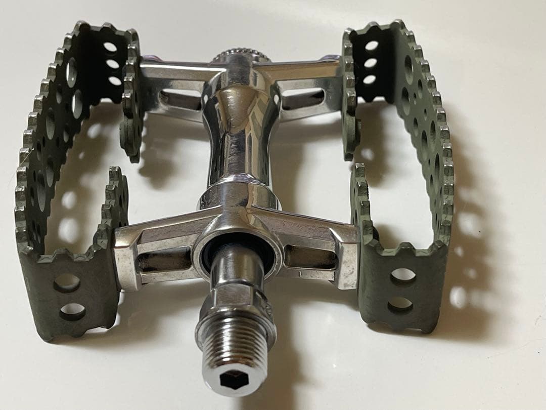 【2022限定カラー】SimWorks Bubbly Pedal Olive