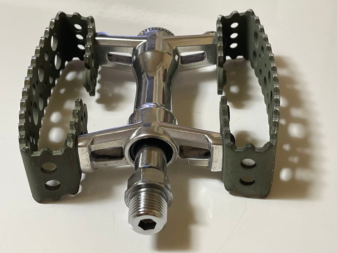 【2022限定カラー】SimWorks Bubbly Pedal Olive
