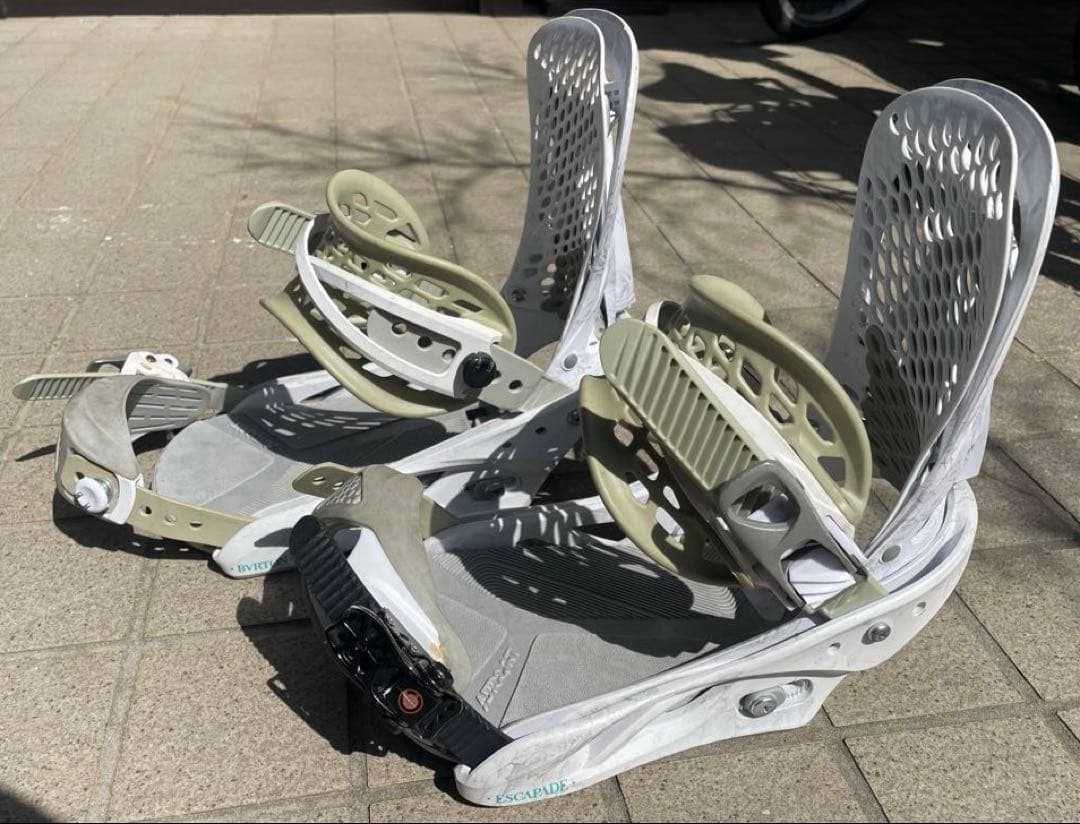 BURTON バートン ESCAPADE エスカペイド ビンディングreflex