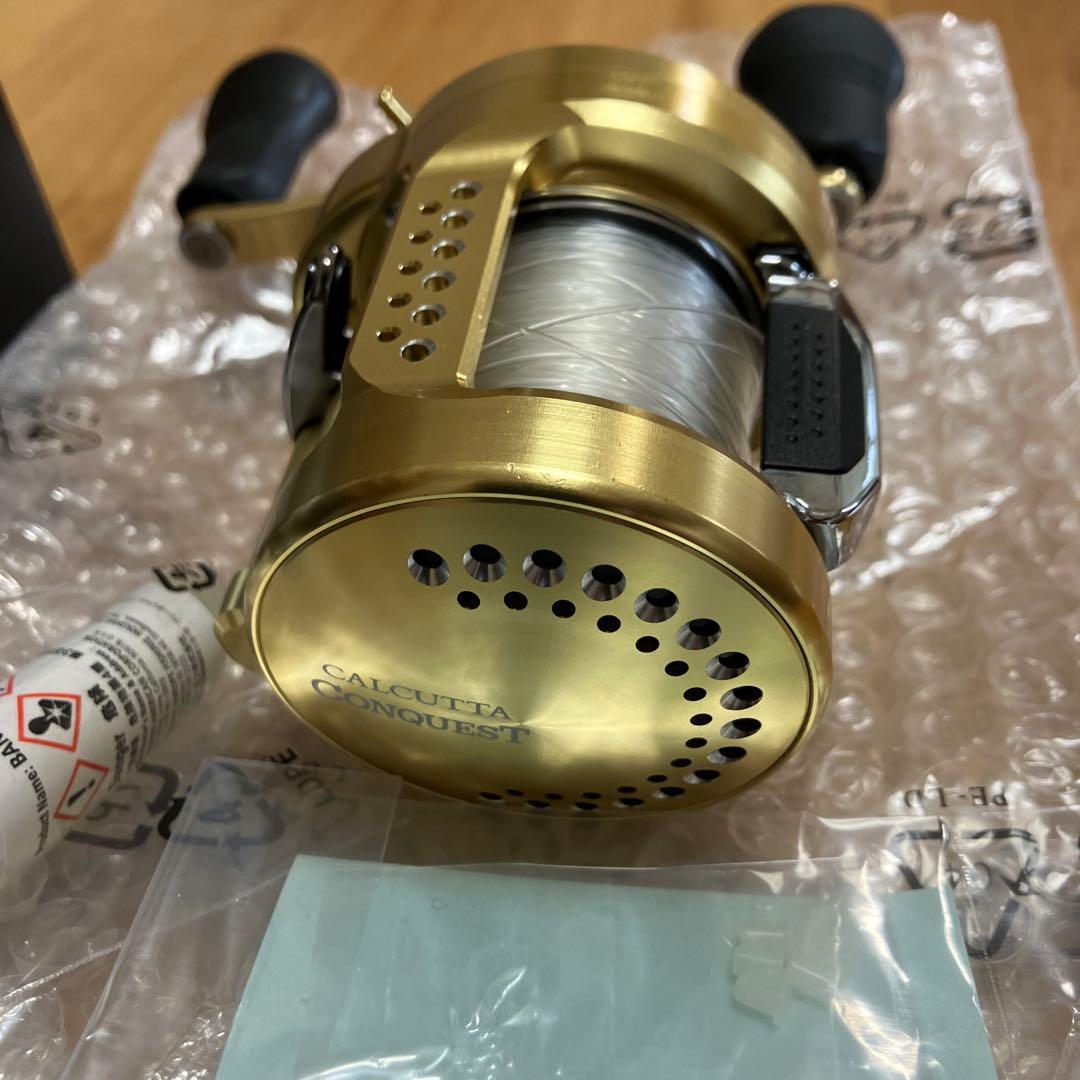 リール SHIMANO CALCUTTA CONQUEST 400