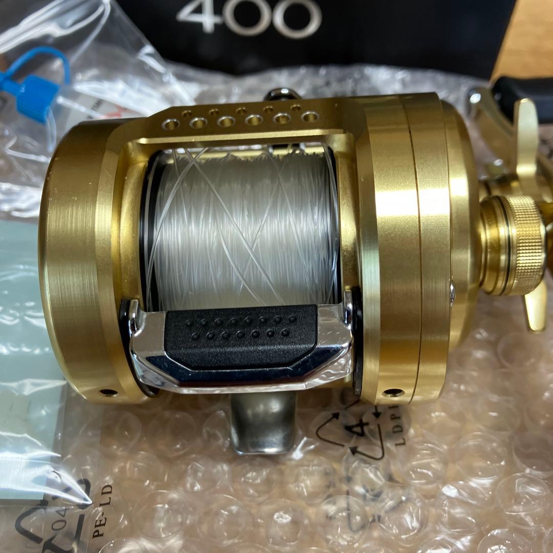 リール SHIMANO CALCUTTA CONQUEST 400