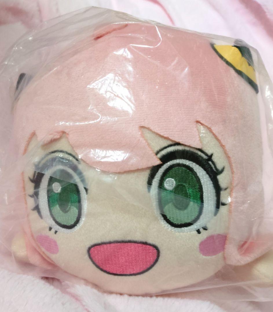 非売品★アーニャ スパイファミリー フィギュア ぬいぐるみ キーホルダー バッジ
