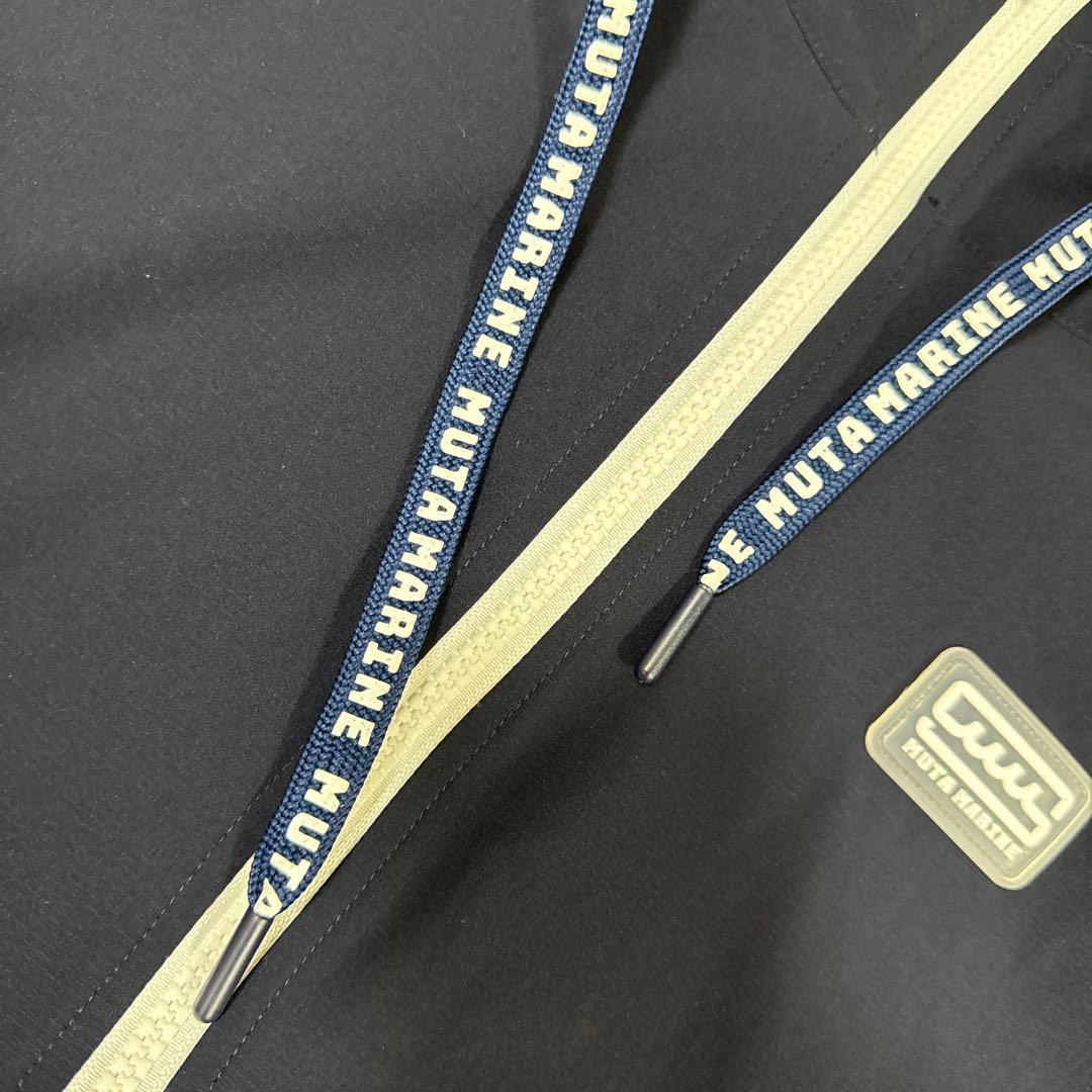 美品　muta MARINE ジップパーカー