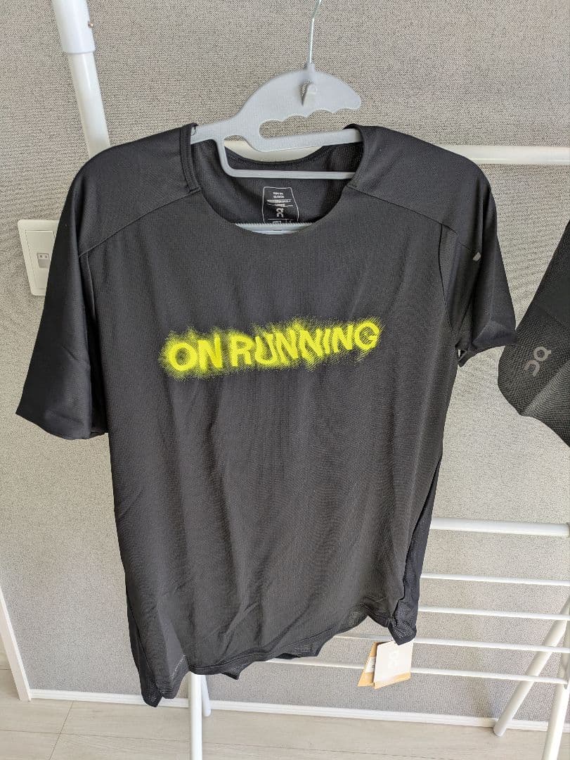ON RUNNING PERFORMANCE-T LUMOS ジャージ上下セット