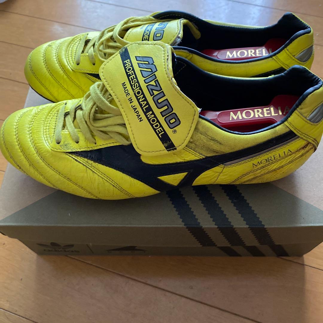 モレリア28cm　Mizunoスパイクシューズ