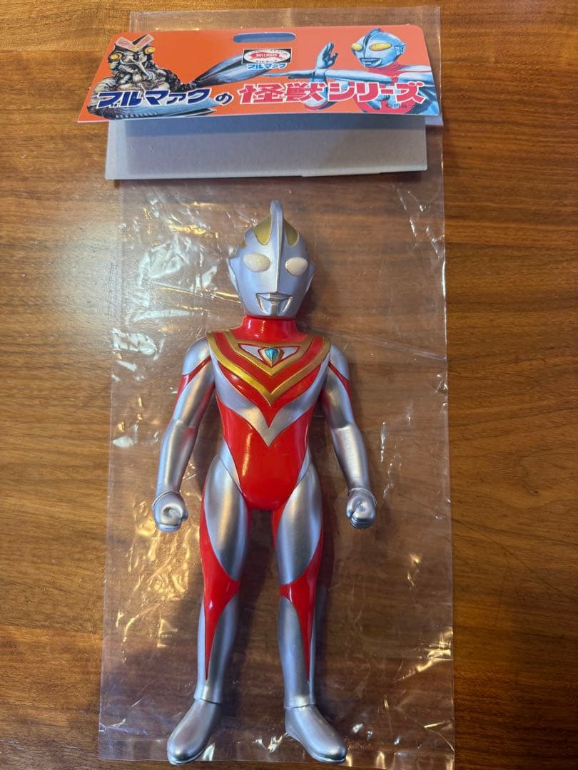 ブルマァク ウルトラマンガイア 新造型 スタンダード ソフビ