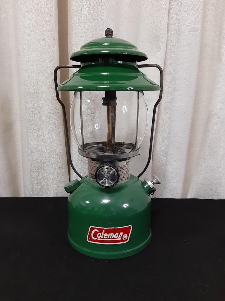 【希少・美品】コールマン ヴィンテージランタン200A700（緑） 81年7月製