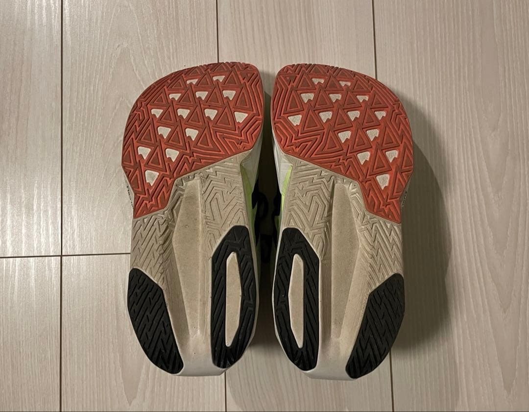 New balance フューエルセルレベルv5　25.5cm