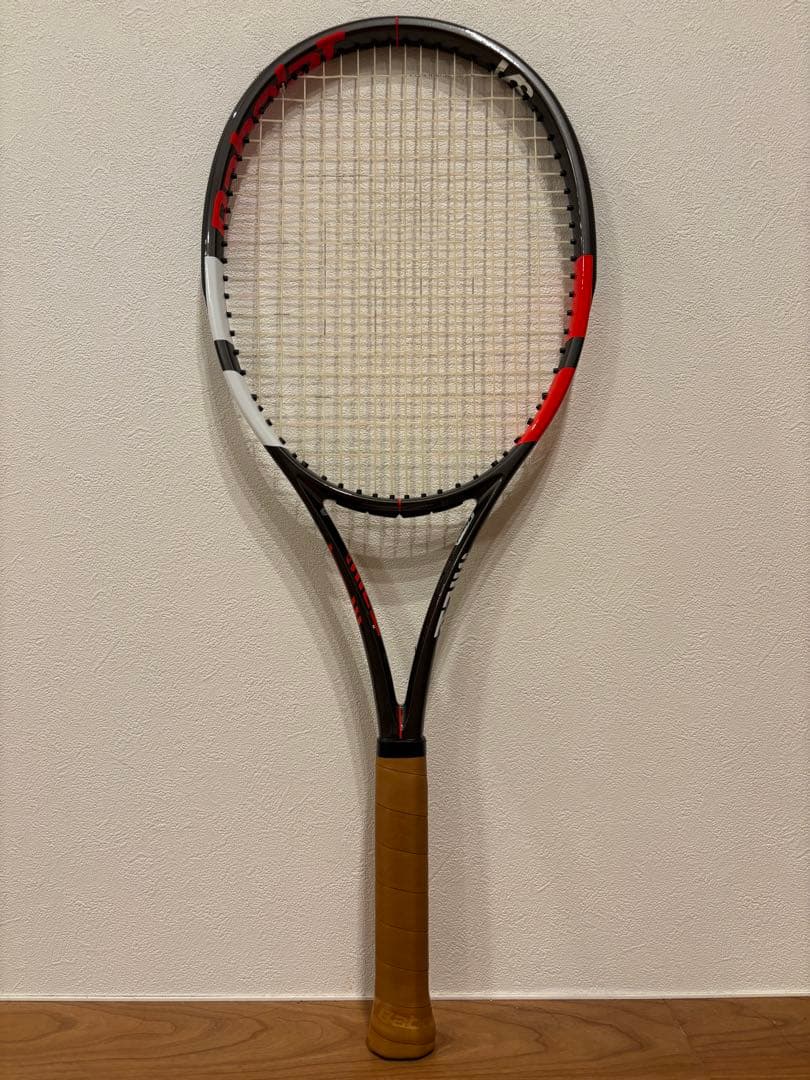 hum【超美品】Babolat Pure Strike VS （一度使用）