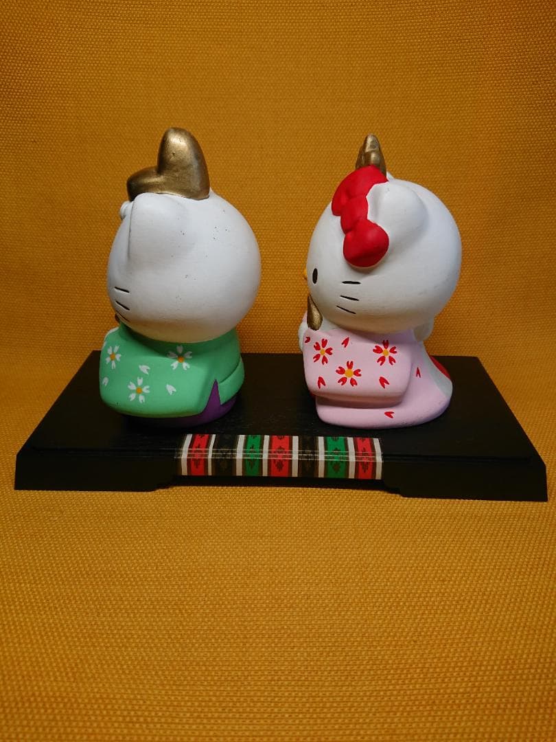 【美品】ハローキティ　人形　陶器　置物　インテリア　工芸品　美術品　A3075