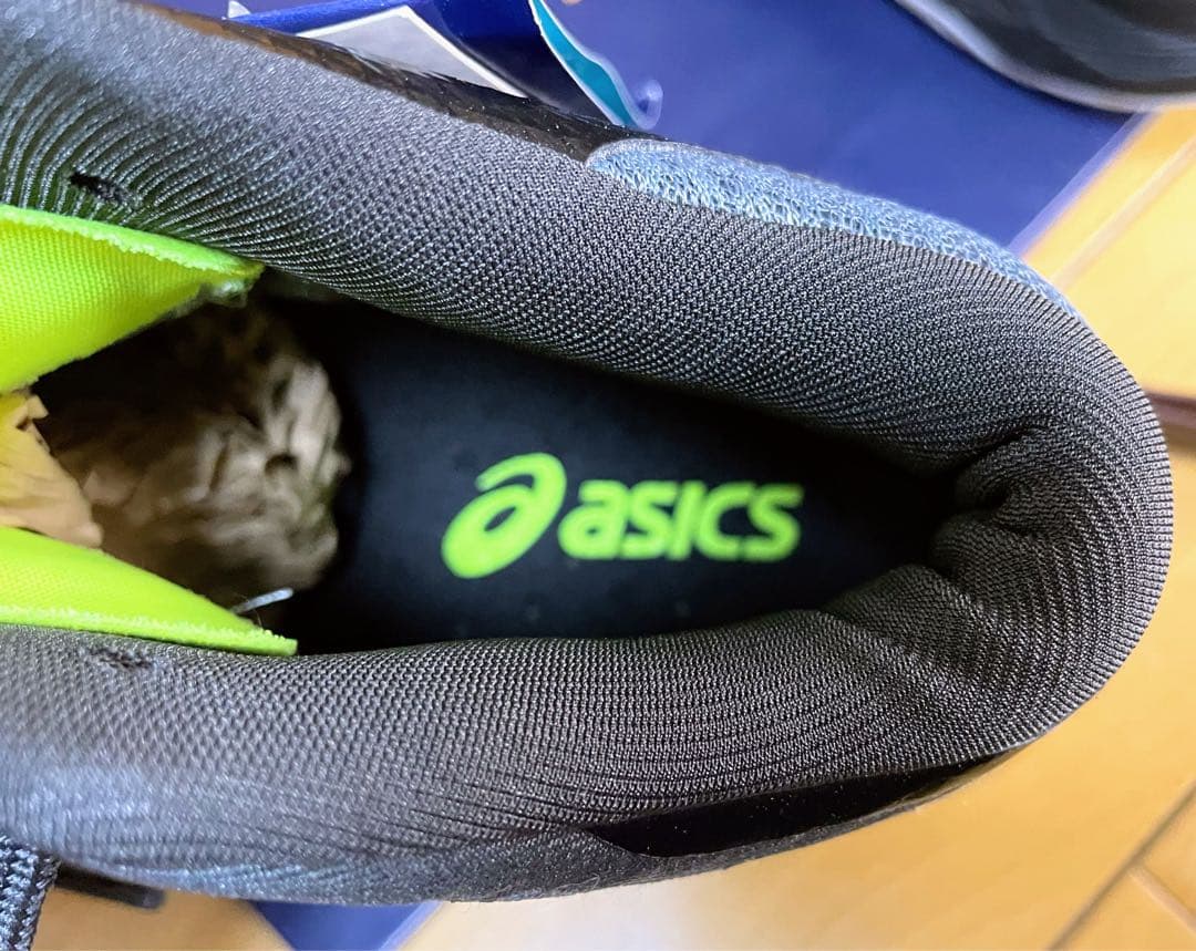 新品アシックスバレーボールシューズ 軽量通気性高クッションスニーカー靴24.5