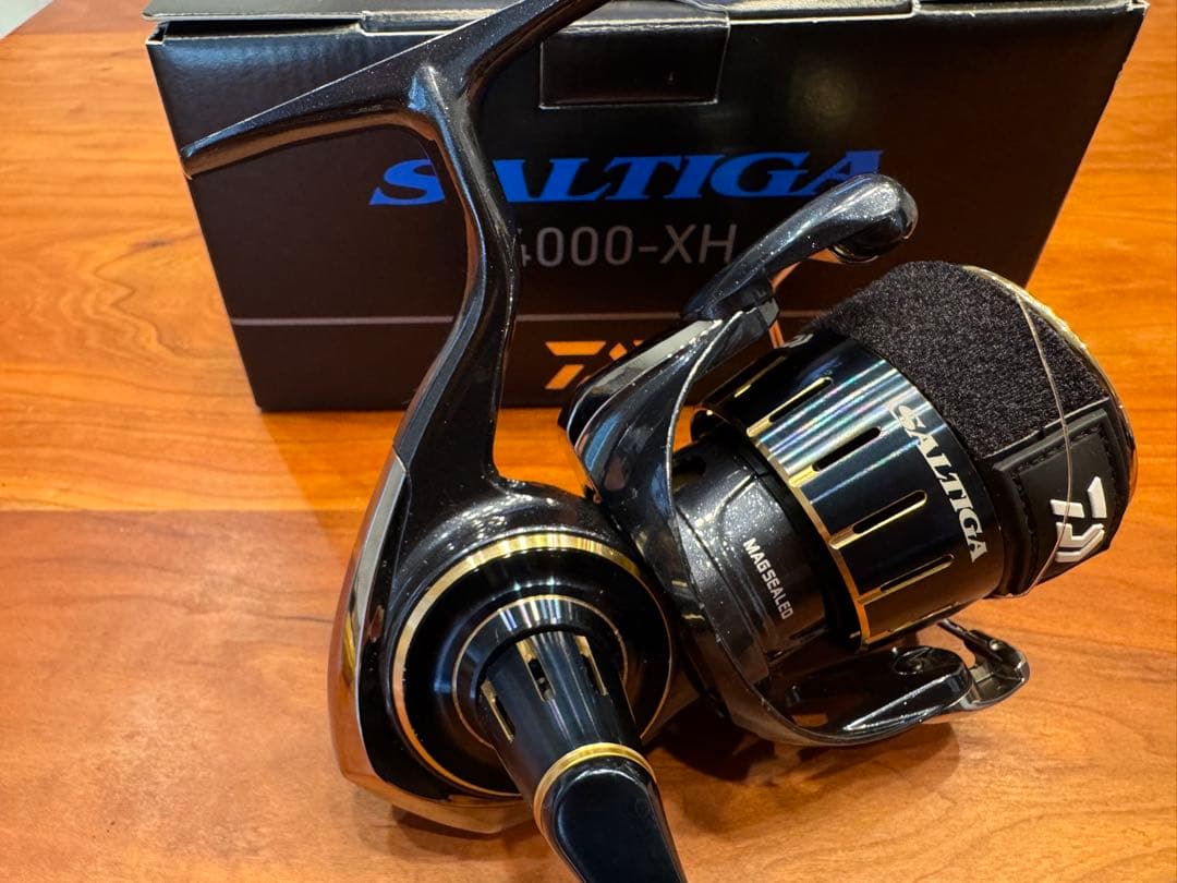 SALTIGA 4000-XH スピニングリール