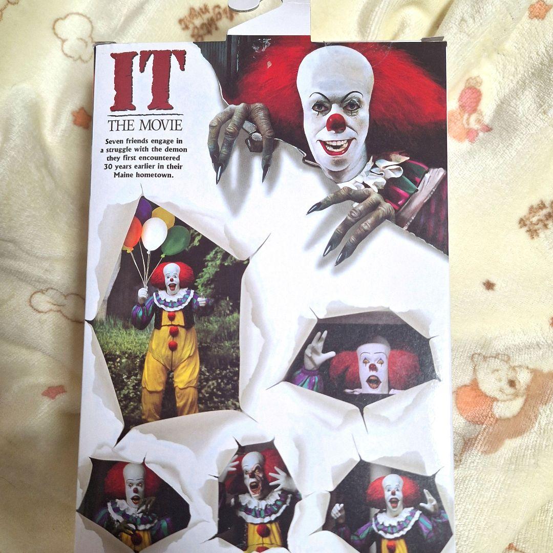 IT Pennywise ペニーワイズ フィギュア NECA