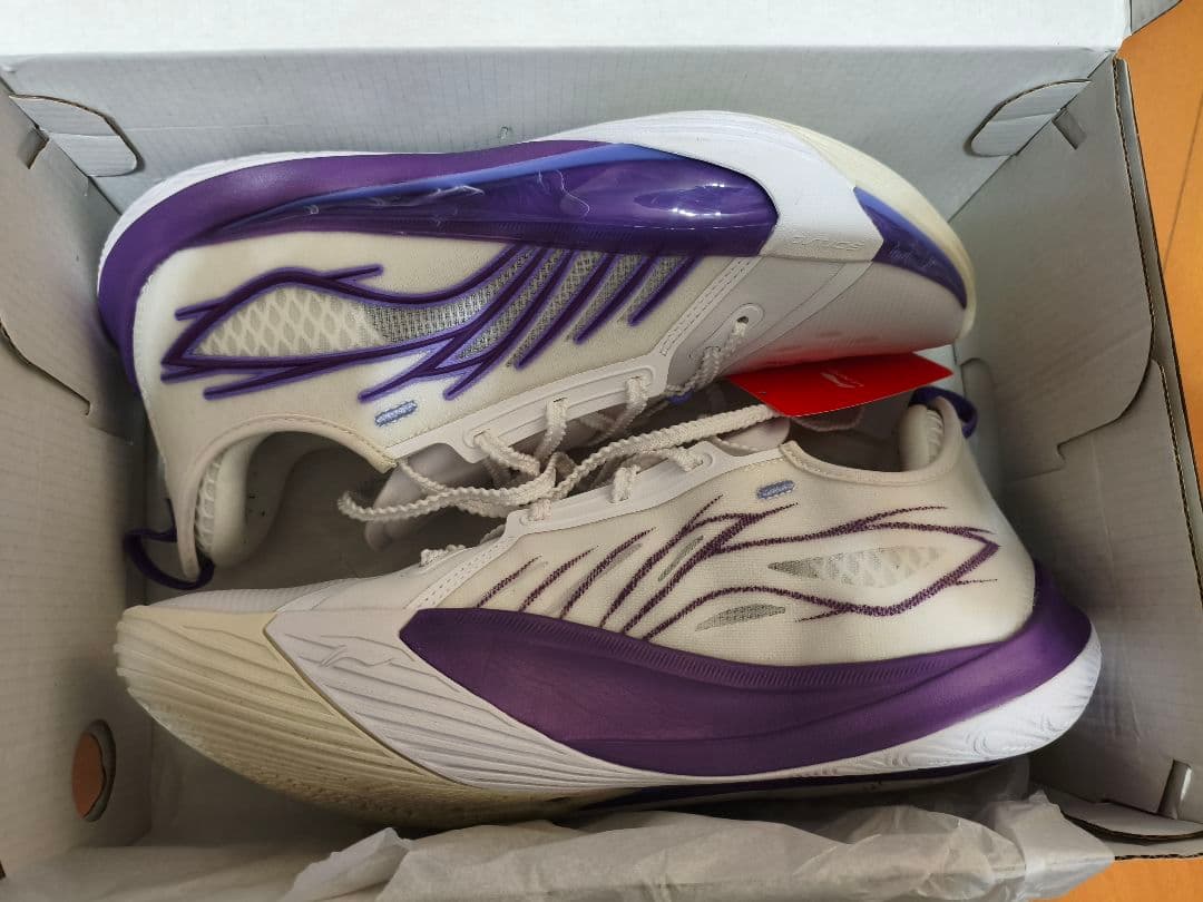 LI-NING SONIC VIII（27cm）