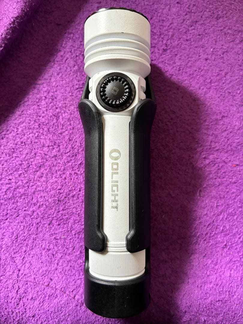 Olight★オーライト☆seeker4pro♪ホワイト