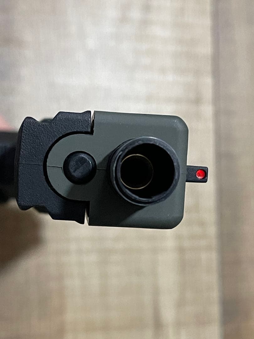 Carbon8 ストライカー9 CO2ガスブローバック