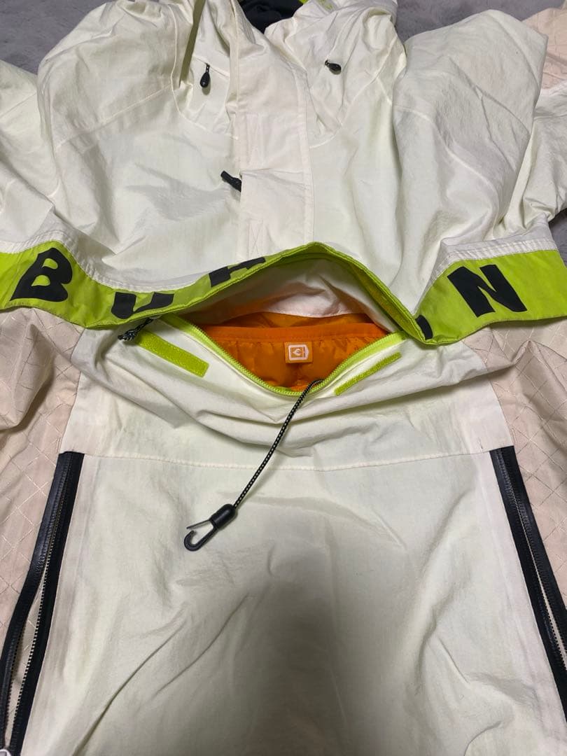 Burton スノボーウェア　バートン　元値42,900円　ユニセックス　XS