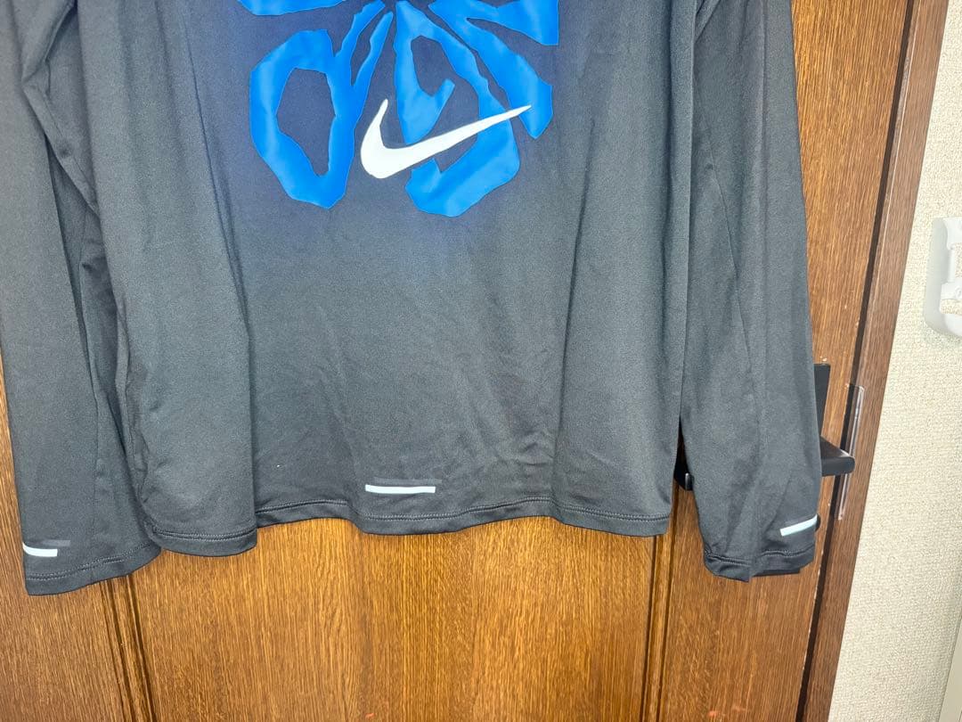 Nike ジップアップシャツ 黒
