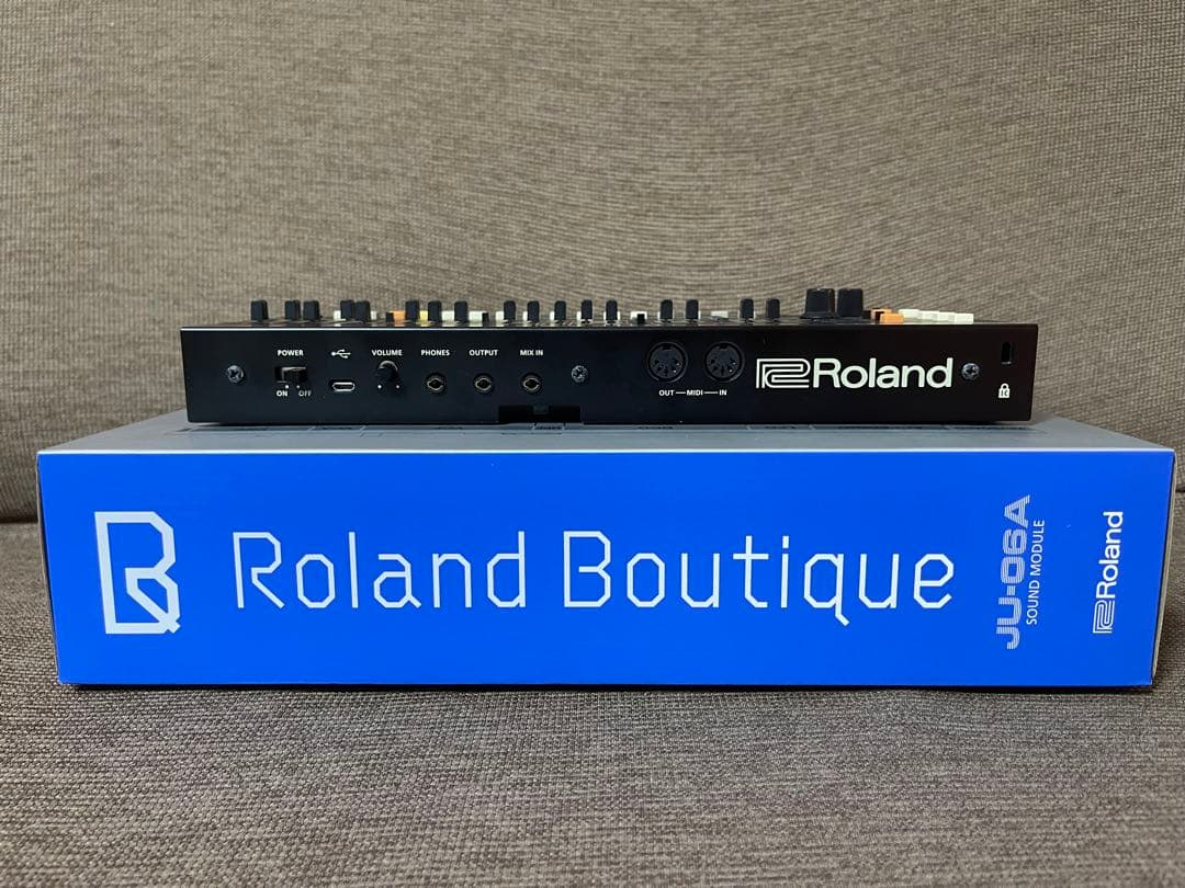 美品　Roland Boutique JU-06A K-25m セット