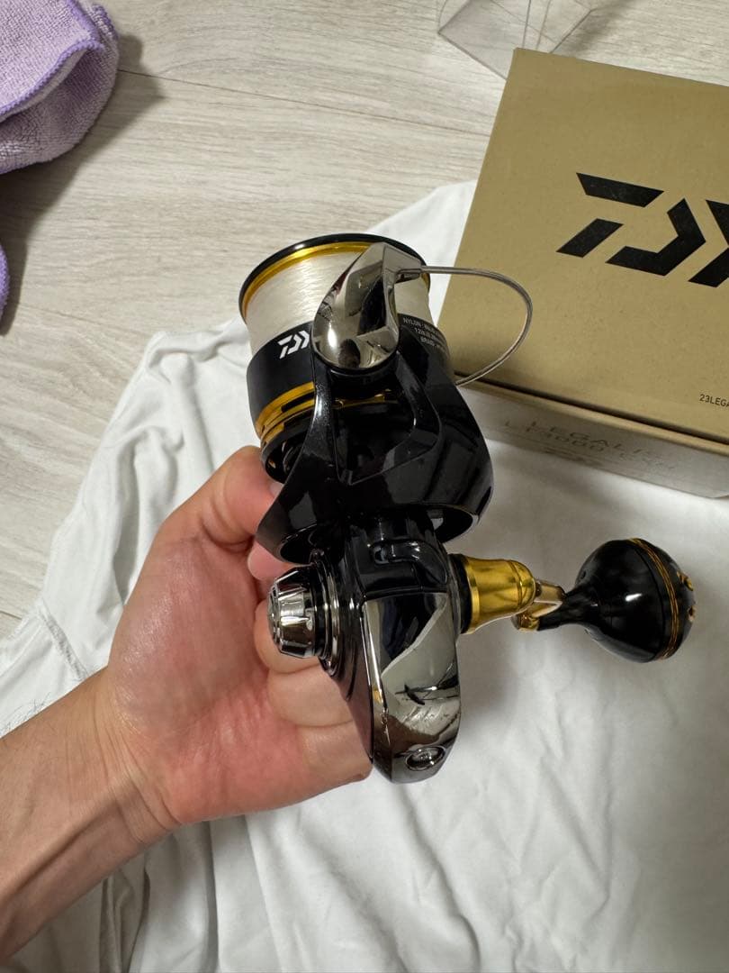 Daiwa LT3000-CXH スピニングリール　予備スプール　ハンドルノブ