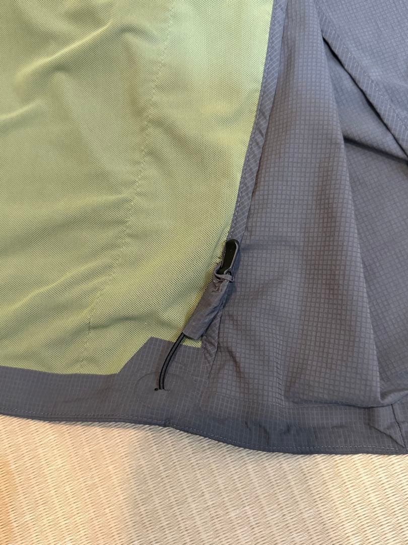 On Core Jacket メンズM ランニングジャケット フード付き