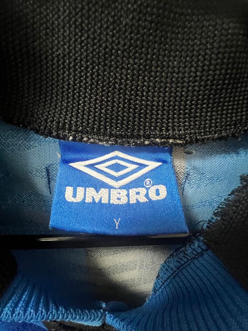 希少品 インテル・ミラノ UMBRO シャツ 青・黒
