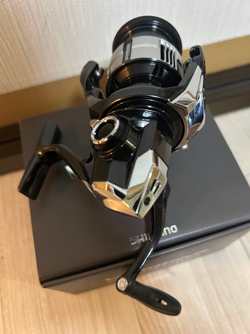 シマノ 23ヴァンキッシュ c3000mhg 当たり個体 美品