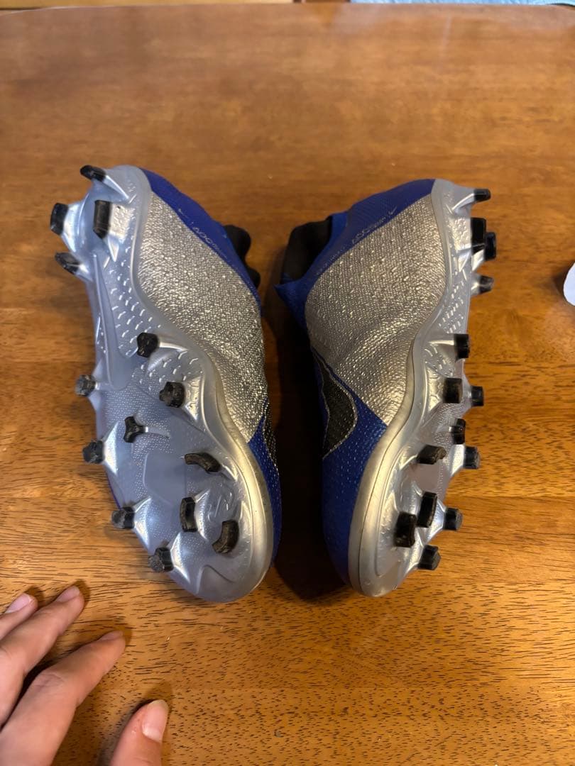 Nike サッカースパイクファントムビジョンFG