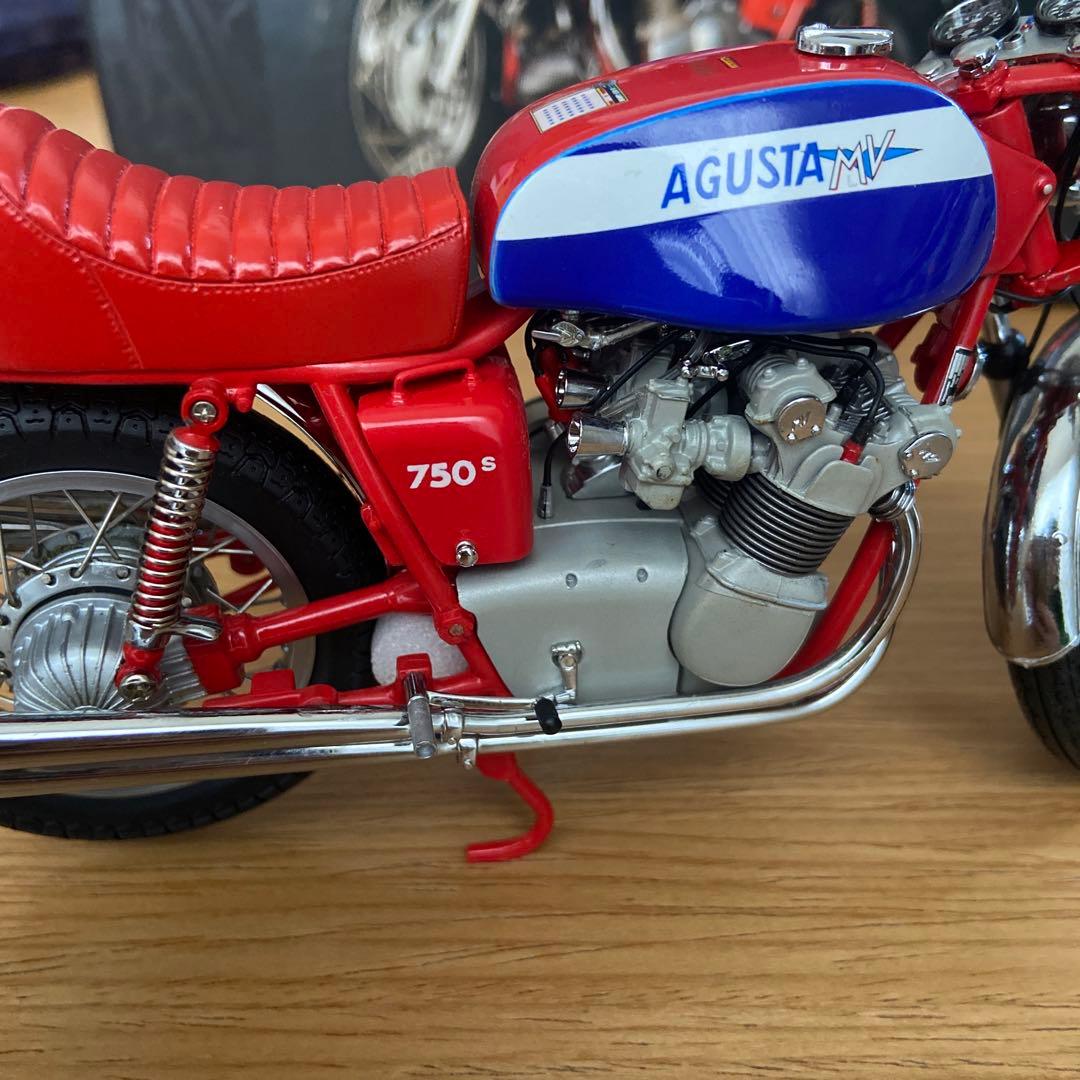 【未展示】ミニチャンプス 1/12 MVアグスタ 750 S（No.19）