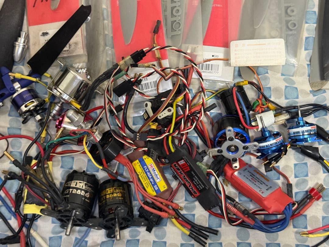 ラジコン用　APCプロペラ　ブラシレスモーター　ジャンクセット