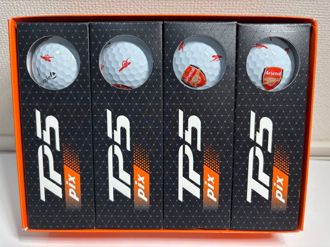【新品・24時間以内発送】テーラーメイド TP5 pix Arsenal ボール