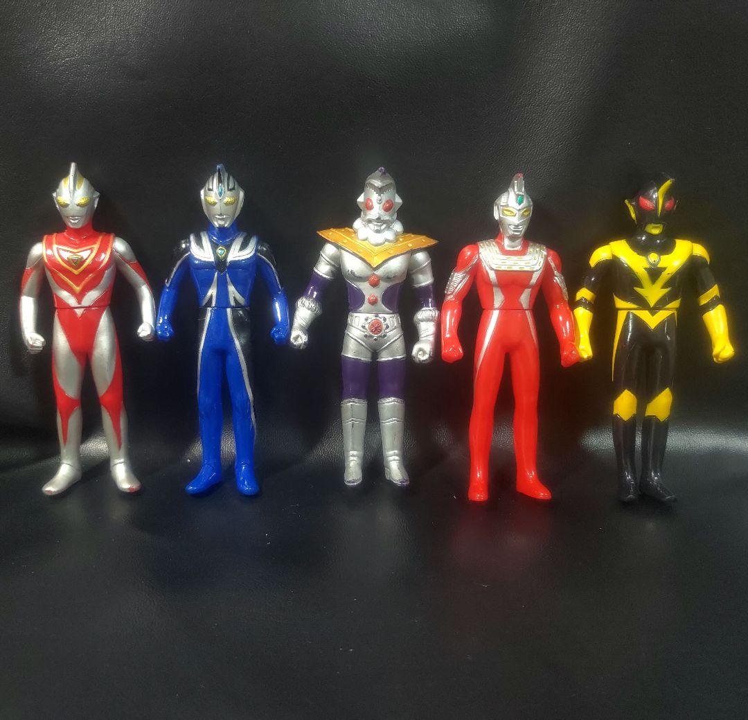 【大量・レア】ウルトラマン＆怪獣 ソフビ フィギュア 玩具 100体 まとめ売り