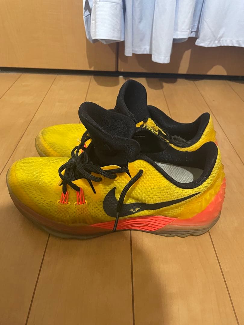 Nike Kobe シューズ イエロー/オレンジ
