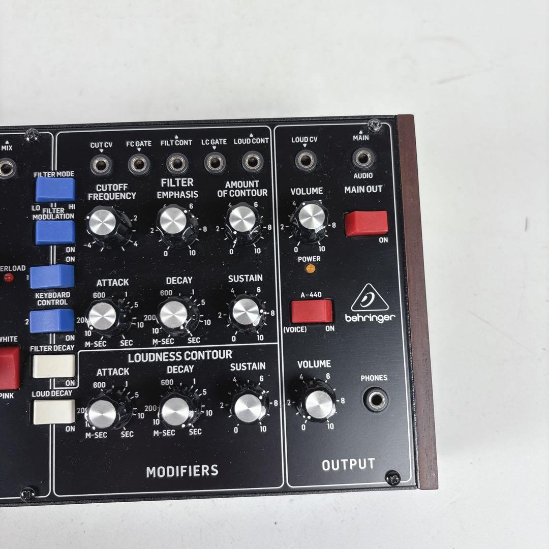 箱付 ベリンガー MODEL D アナログシンセサイザー