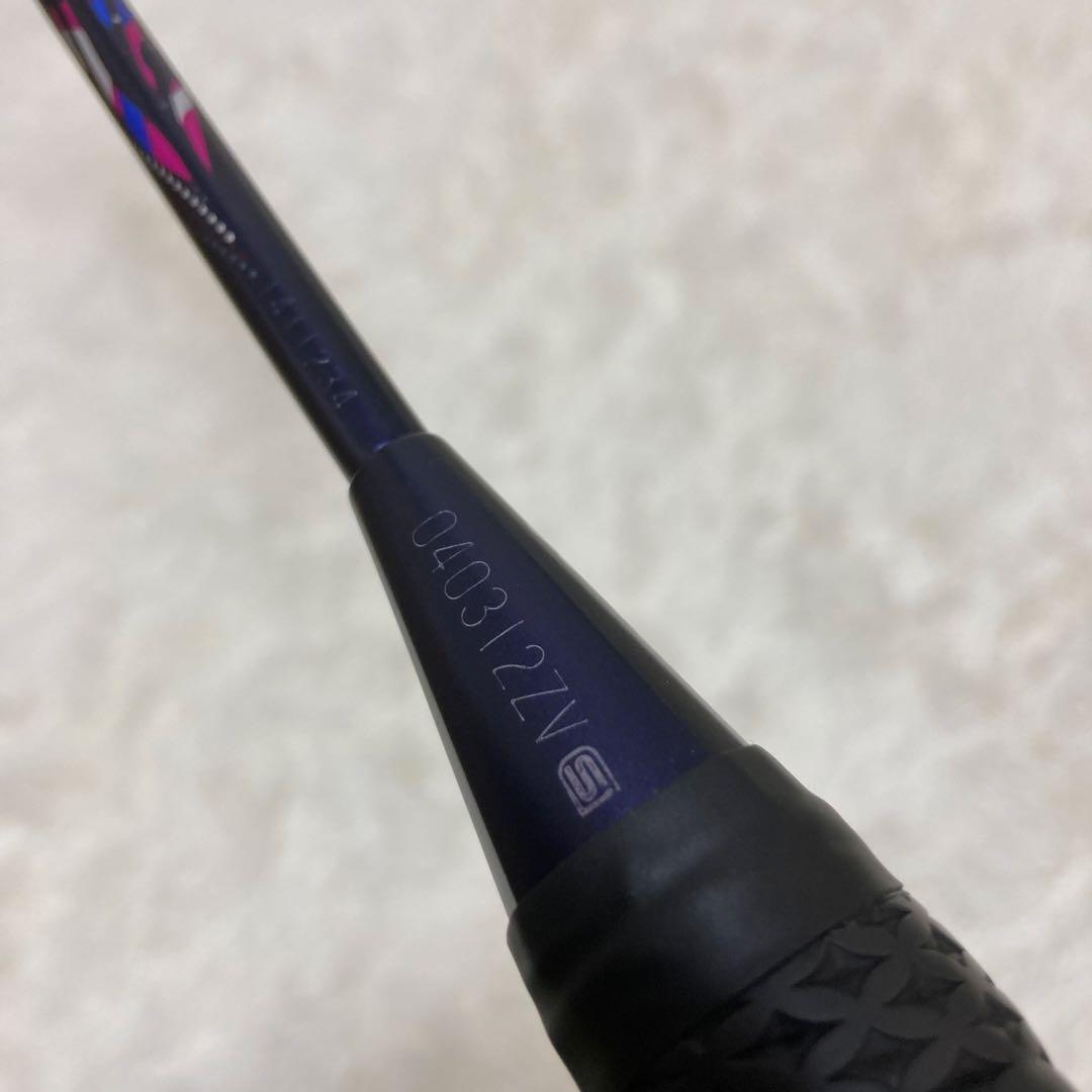【極美品】YONEX ナノフレア400 4U