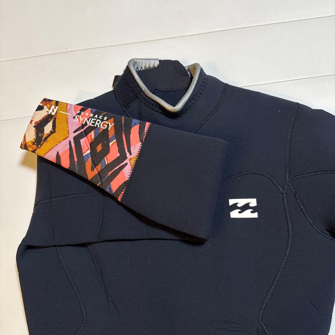 【新品】ウェットスーツ