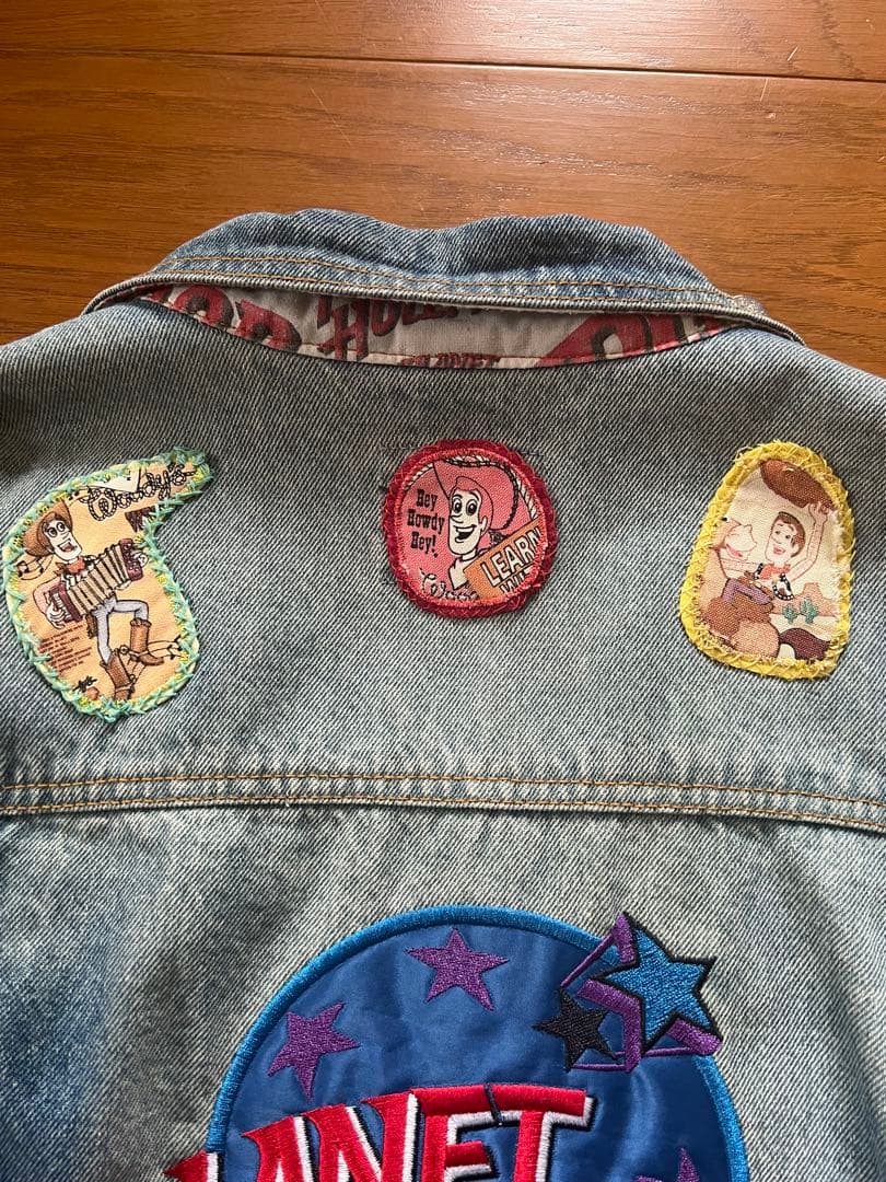 トイストーリー　ピンバッジ　コレクション