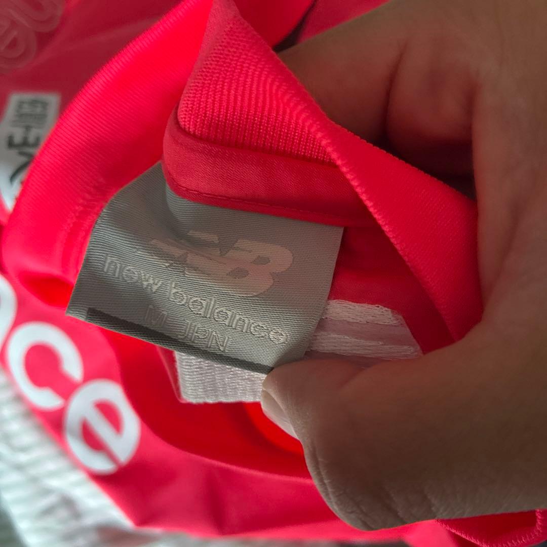 New Balance 赤 長袖 Mサイズ