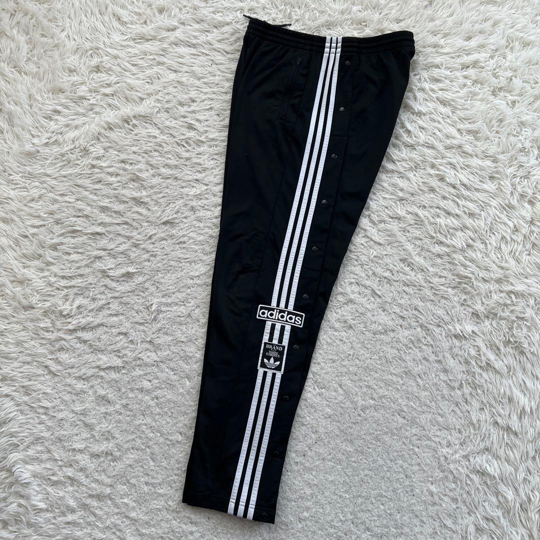 adidas トレフォイル　刺繍　ジャージ　パンツ　洗える