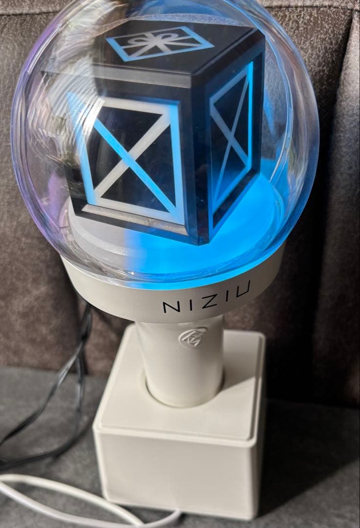 NIZIU ペンライト 充電式 LEDライト