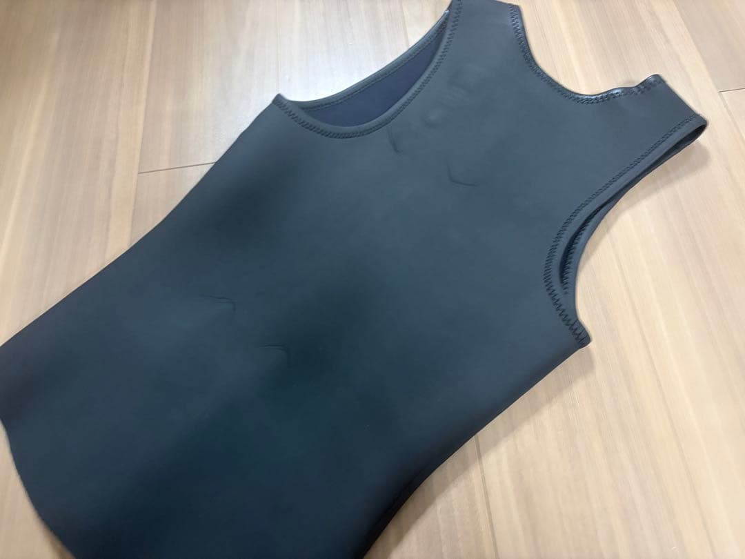 ★送料無料・美品★お洒落　BWETタッパ　ウエットスーツ　サーフィン
