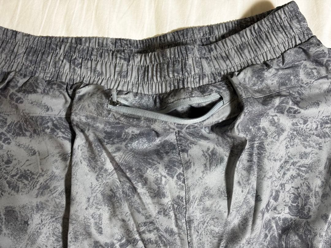 2XU Aero 5 Inch Shorts 陸上用パンツ【Mサイズ】