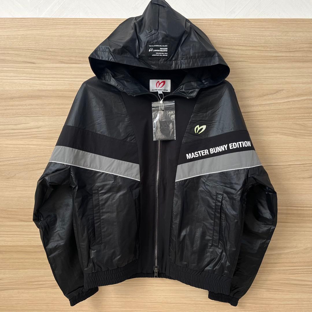 新品★39,600円 マスターバニーエディション フーディブルゾン 春物 黒1