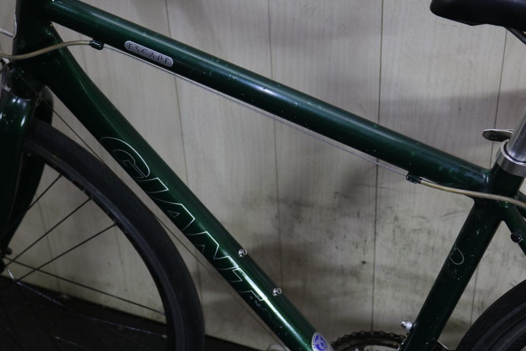 GIANT ESCAPE R3 700C アルミ 24速 465mm 緑クロス
